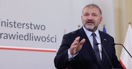 Żurek sięgnie do portfeli neosędziów. Stawką 50 mln zł