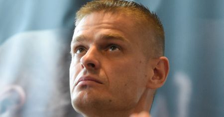 Policjant, który pomógł uniewinnić Tomasza Komendę, przerywa milczenie: "Kiedy przeczytałem wywiad z jego mamą, to AŻ USIADŁEM"