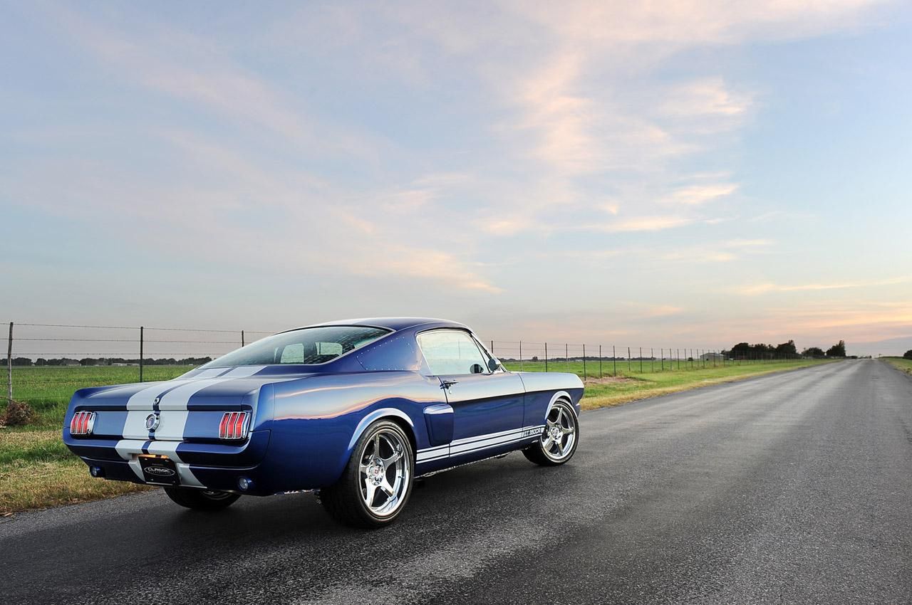 Classic Recreations 1966 Shelby GT350CR na efektownych zdjęciach [galeria] 3