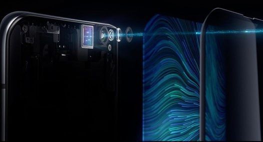 Oppo prezentuje kamerę wmontowaną w ekran smartfona i system komunikacji MeshTalk