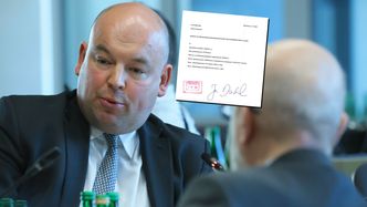 Jest reakcja. Kontrowersje wokół "bazgrołów" w oświadczeniu posła PiS
