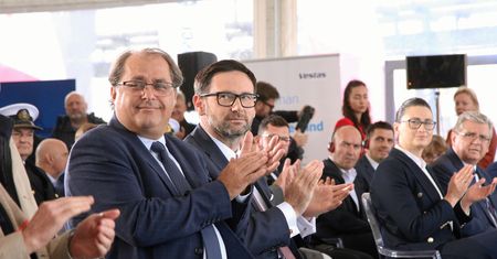 Czarne chmury nad wiatrakami na Bałtyku. A rząd złożył obietnicę