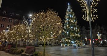 Szczecinek: Miasto w świątecznej odsłonie. Tak wyglądają tegoroczne iluminacje