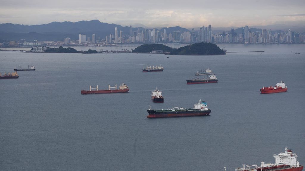 Susza spowalnia żeglugę przez Kanał Panamski