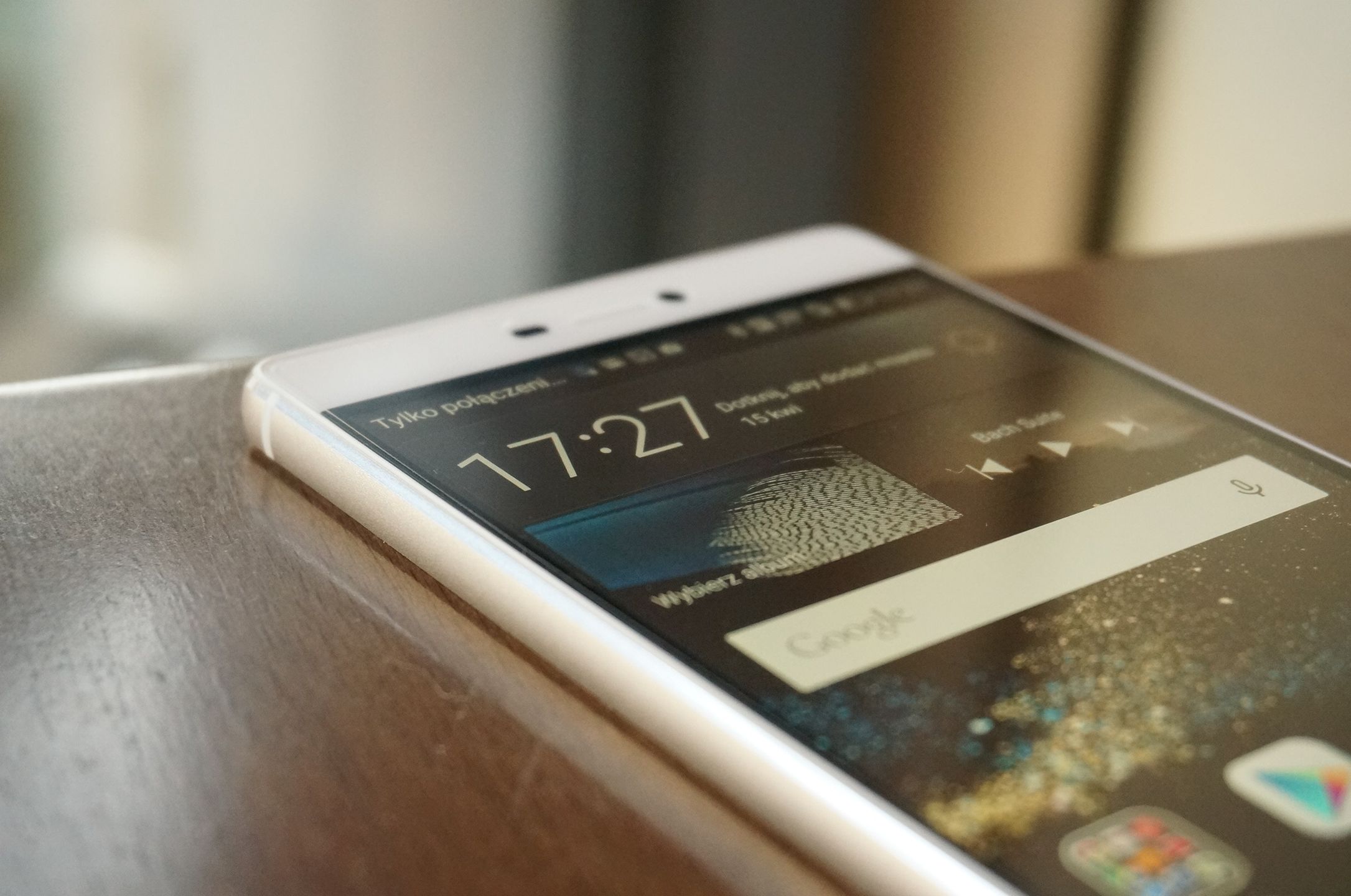 Huawei P8 oraz 6,8-calowy P8max oficjalnie 37