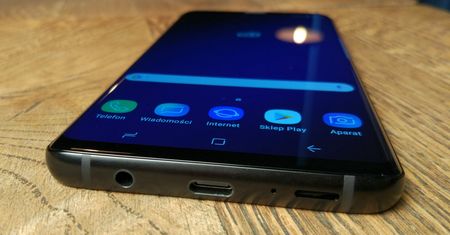 Galaxy S9 jest drogi i lepiej go nie psuć. Ceny napraw też będą bardzo wysokie