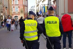 Poznań. Porwana 14-latka była torturowana przez pięć osób. Była częściowo rozebrana, miała ogoloną głowę i brwi