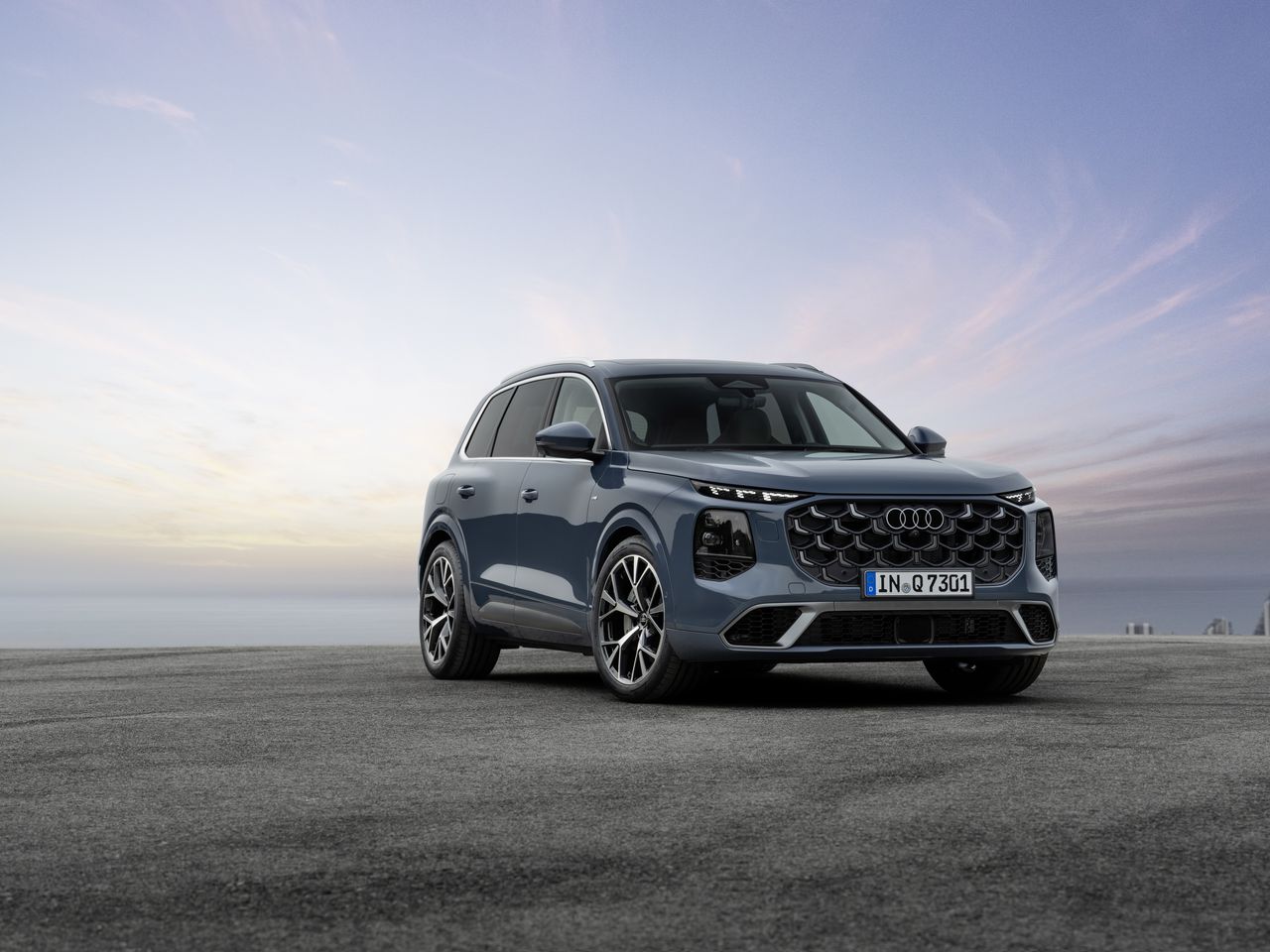 Nowe Audi Q7: teraz niemieckiego SUV-a możesz zmienić w salonkę