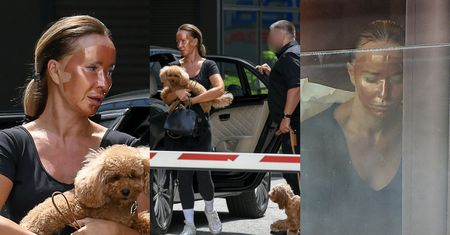 Joanna Przetakiewicz paraduje po ulicy w złotej masce na twarzy. Prywatny szofer przywiózł ją do fryzjera (ZDJĘCIA)