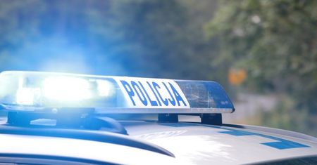 Spalone auto i niezidentyfikowane zwłoki. Zagadka w lesie w Mikorowie