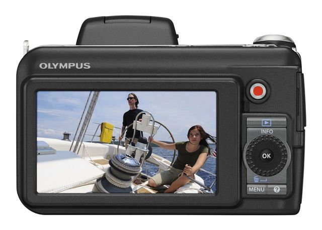 Olympus SP-800 UZ i SP-600 UZ czyli 840 mm w kompakcie 3