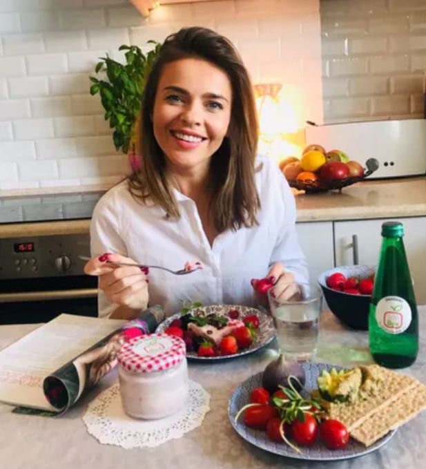 Edyta Herbuś łączy nowoczesność i styl retro w swoim mieszkaniu