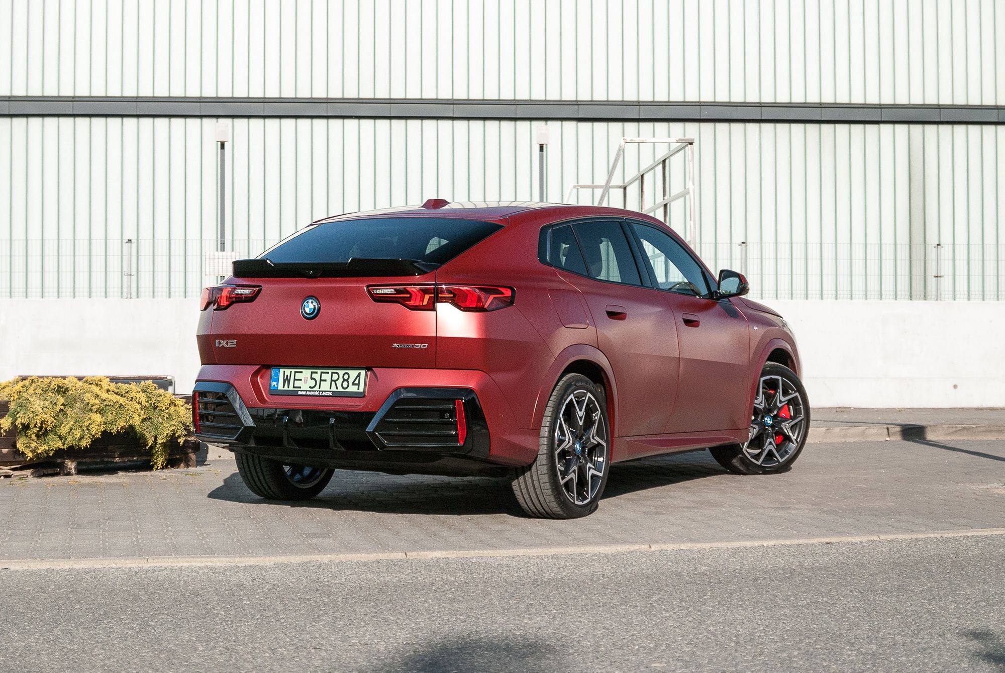 BMW iX2