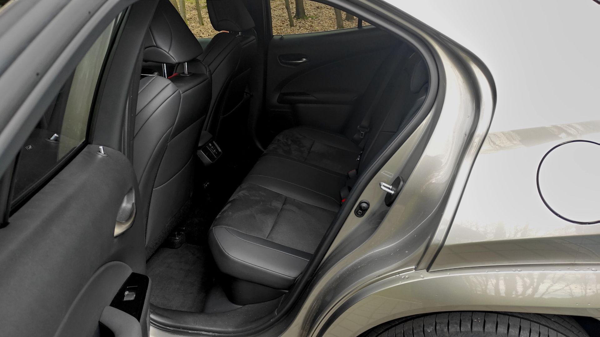 Lexus UX 250h F Sport