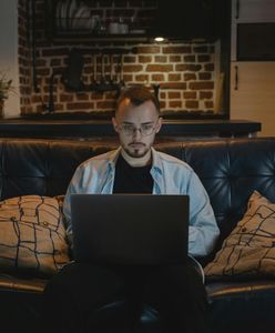 Czas pracy pod kontrolą – jak TimeCamp pomaga firmom w nowej rzeczywistości biurowej