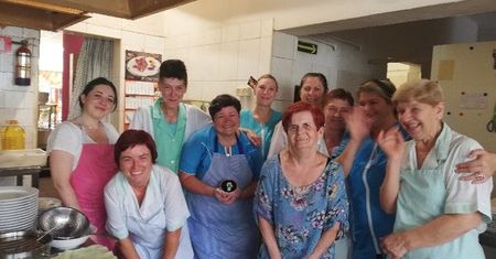 Wrocław. Sto lat, Misiu! Najsłynniejszy bar ma 50 lat
