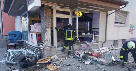 Kurier wjechał w pizzerię. Straty oszacowano na około 100 tys. euro