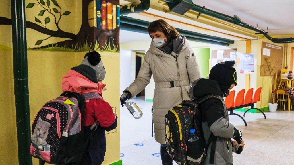 Koronawirus w Polsce. Kiedy powrót uczniów do szkół?