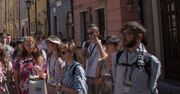 "PoKoziołek" na cesarskim szlaku: weekendowe spacery z przewodnikiem po historii Poznania