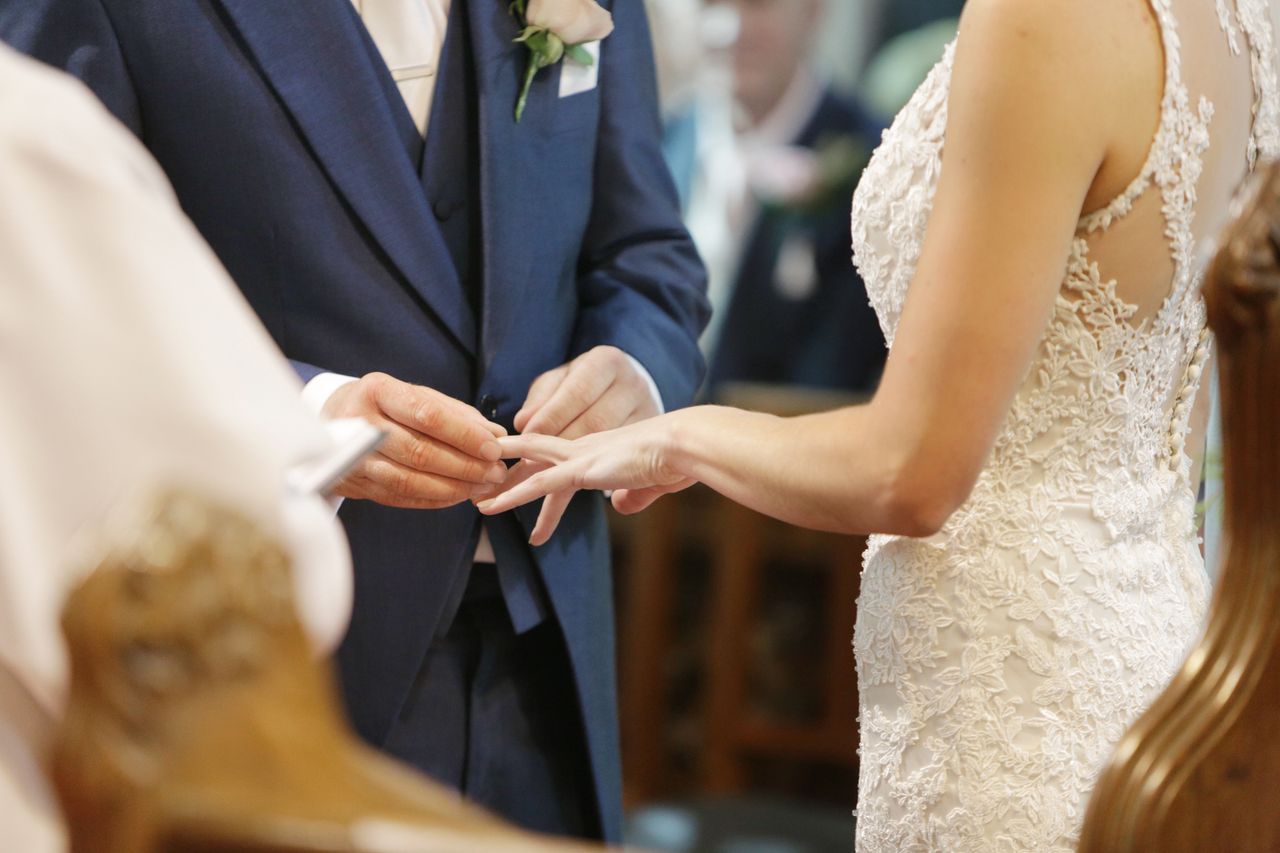 The outraged mother-in-law ruins the wedding. It was about the daughter-in-law's words.