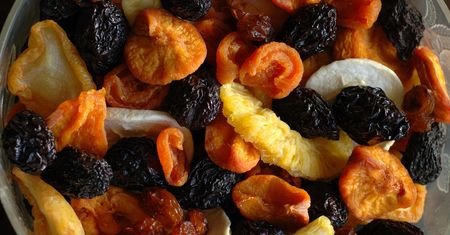 Są w każdym sklepie, ale wielu omija. Jedz 5 dziennie, a utrzymasz jelita w dobrej formie