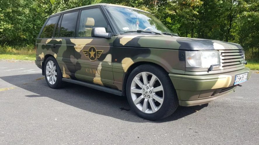 20-calowe felgi pochodzą od nowszej generacji modelu.