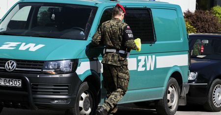 Niebezpieczny incydent w siedzibie Żandarmerii. Trzy osoby w szpitalu