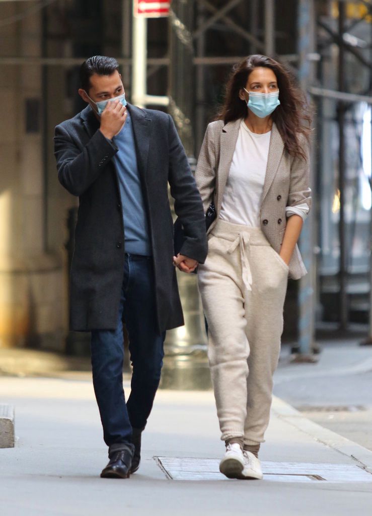 Katie Holmes w spodniach od Mango