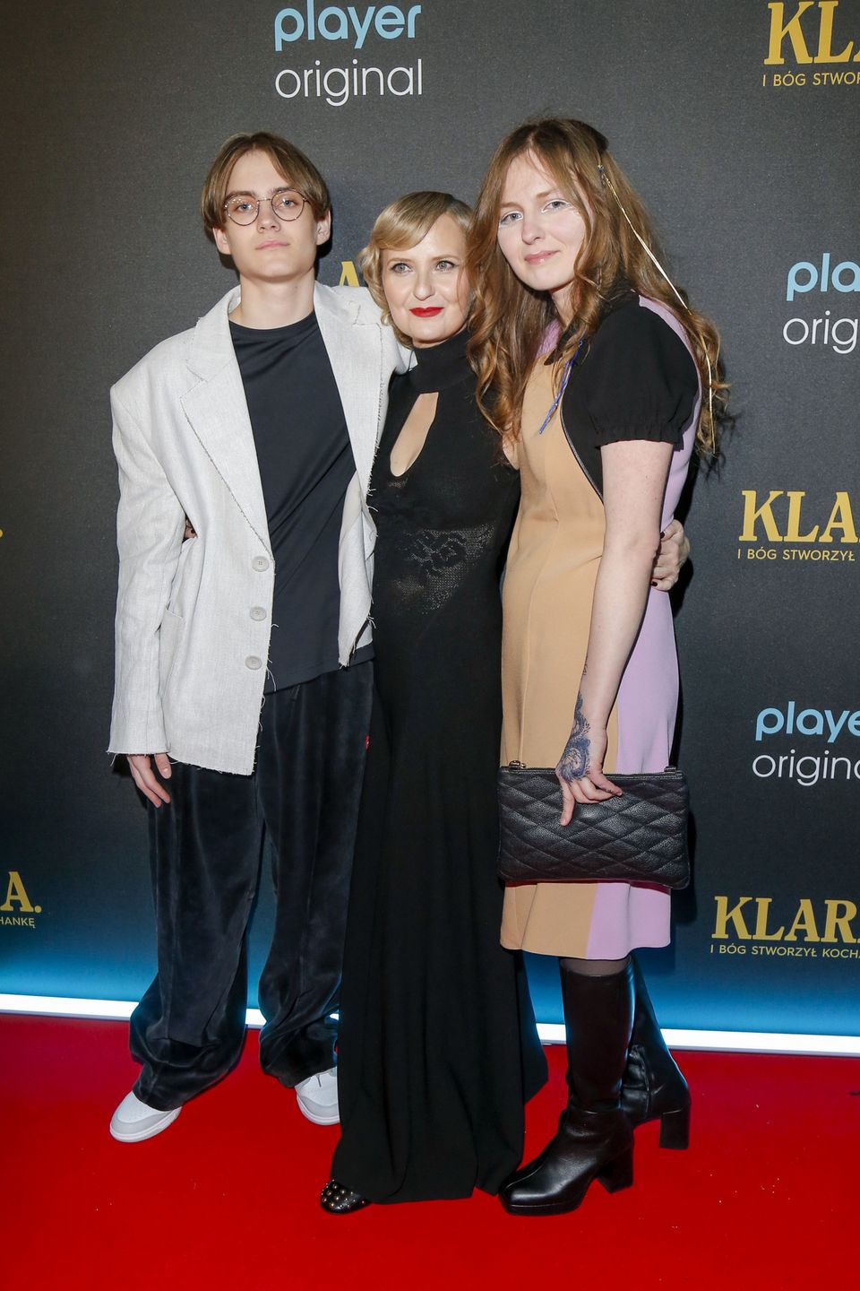 Izabela Kuna z dziećmi