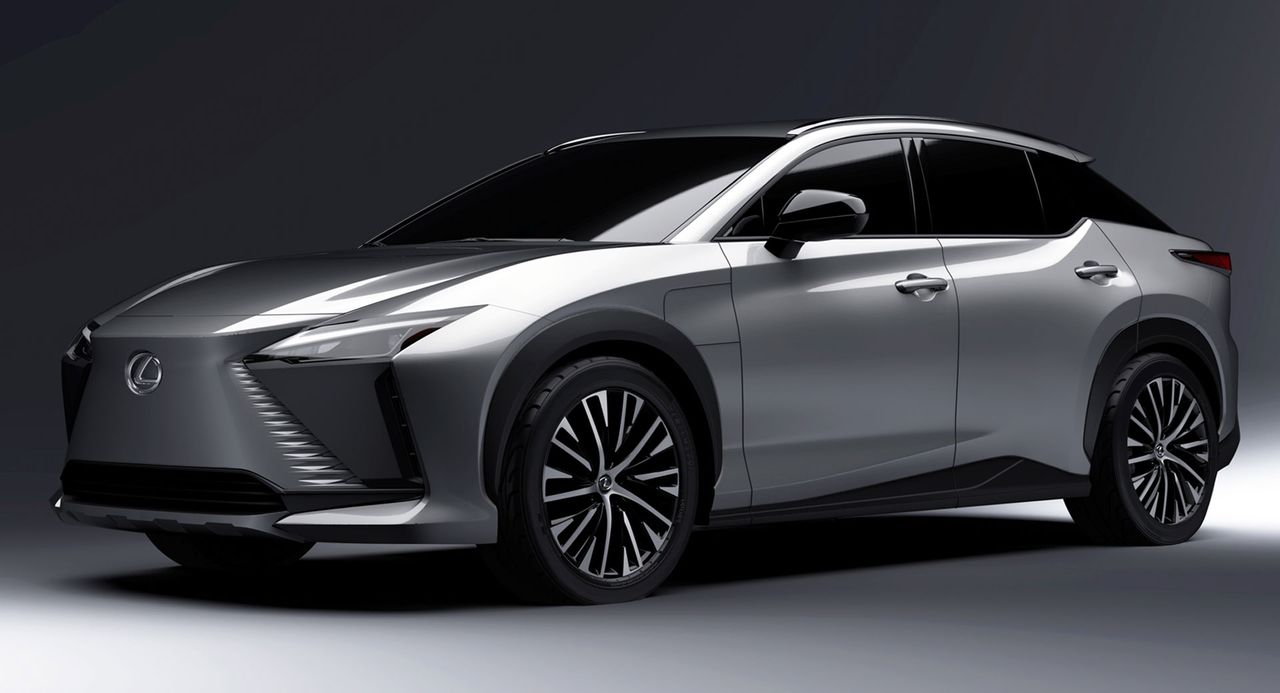 Lexus RZ w zapowiedzi. To elektryczny brat toyoty, który zadebiutuje 20 kwietnia