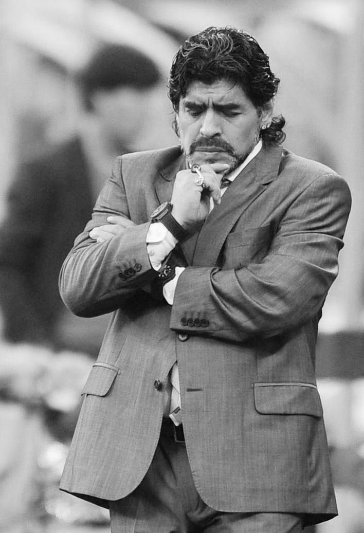 Diego Maradona nie żyje