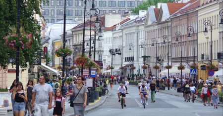 Warszawa. Na Nowym Świecie środki bezpieczeństwa po incydentach