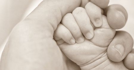 Noworodek znaleziony w szafce w domu w Gminie Szreńsk — matka aresztowana na trzy miesiące!