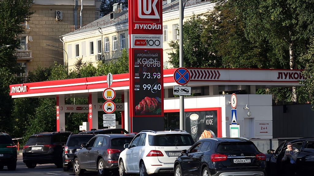 Zakaz eksportu benzyny i diesla przedłużony w Rosji do stycznia