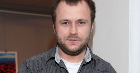 Nie ma żony. Bez ogródek mówi, co naprawdę za tym stoi