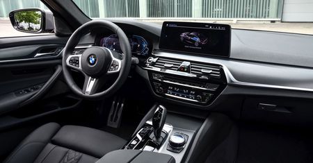 Pierwsza jazda BMW 545e: nowy napęd i funkcje Connectivity z nową aplikacją my BMW
