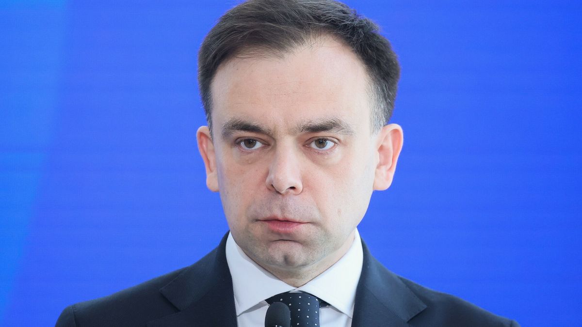 Minister finansów o programie SAFE i krytyce ze strony PiS