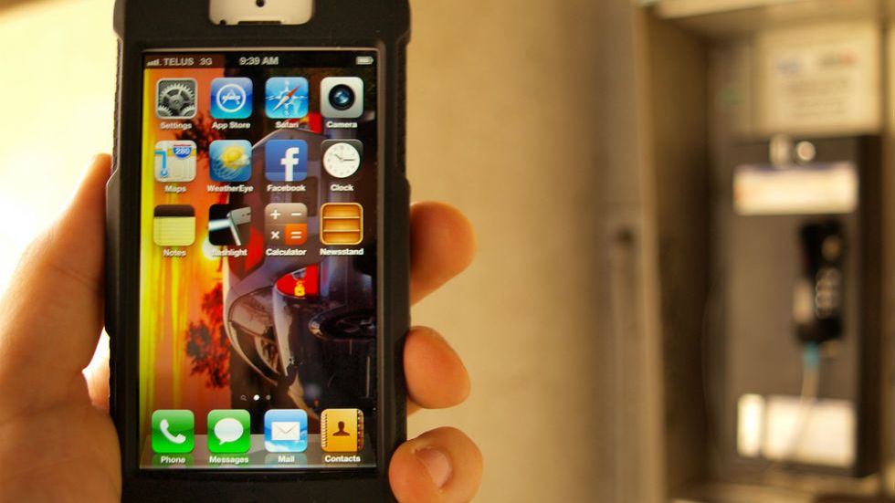 iPhone na Fejsie za 750 zł? Nie korzystajcie z takich "okazji", to naciągacze 1