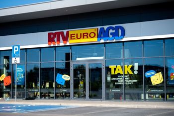 Tylko dziś w RTV Euro AGD. Mikrofon za 99,00 zł zamiast 179,99 zł. Jest warunek