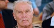Smutny widok na grobie legendy TVP. Wyblakłe zdjęcia to nie wszystko