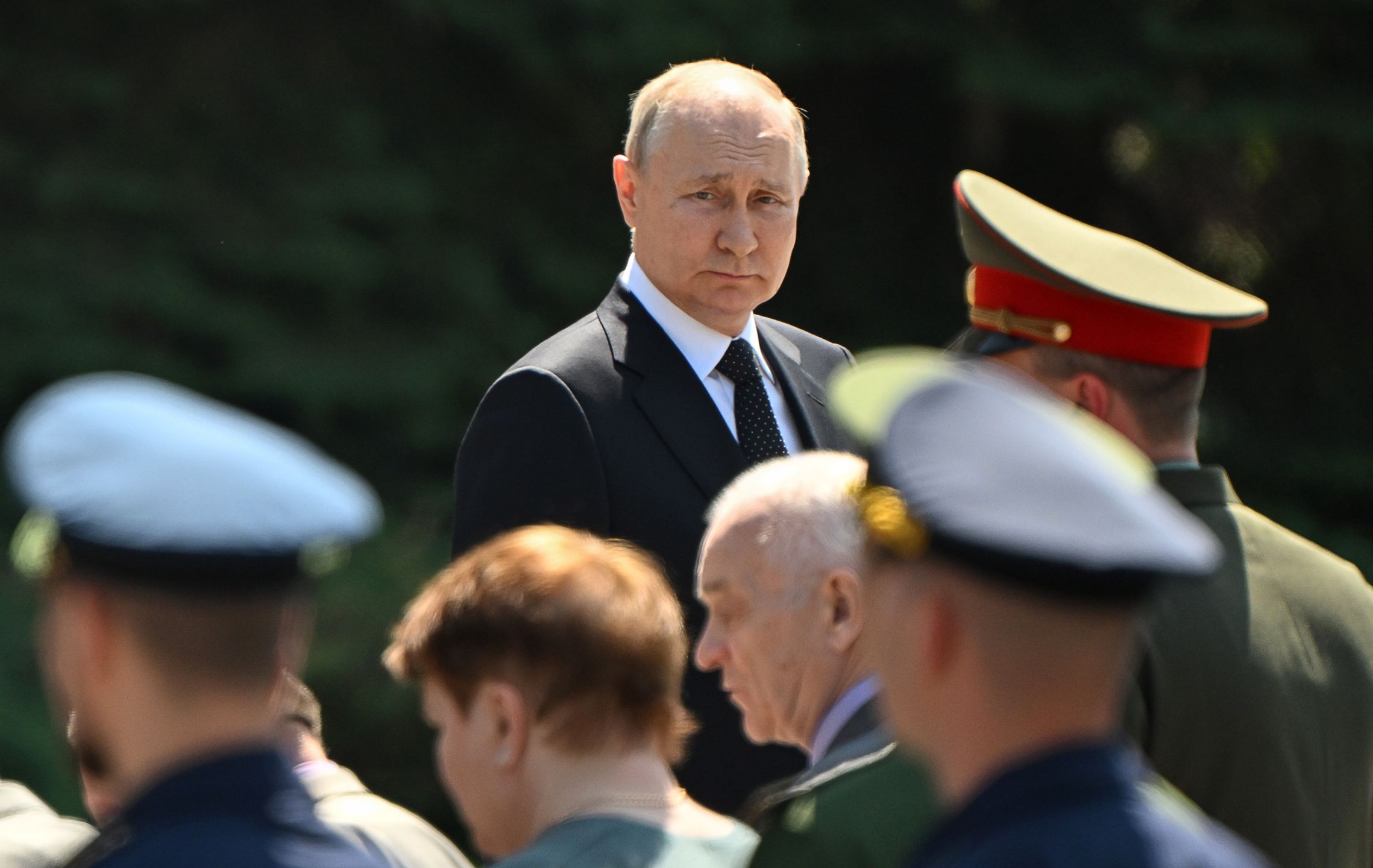 Russian President Vladimir Putin attends a wreath-laying ceremony marking the 82nd anniversary of the Nazi German invasion into Soviet Union in World War Two on the Day of Remembrance and Sorrow, at the Tomb of the Unknown Soldier by the Kremlin wall in Moscow, Russia, 22 June 2023. The Day of Remembrance and Sorrow is observed annually on 22 June in Russia to commemorate those who died defending the Soviet Union from Nazi Germany and its allies during Operation Barbarossa, launched on 22 June 1941. EPA/SERGEY GUNEEV / SPUTNIK / KREMLIN POOL MANDATORY CREDIT Dostawca: PAP/EPA.