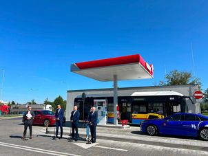 ORLEN: 300. tankowanie wodoru na stacji w Płocku. Zeroemisyjny transport nabiera tempa!