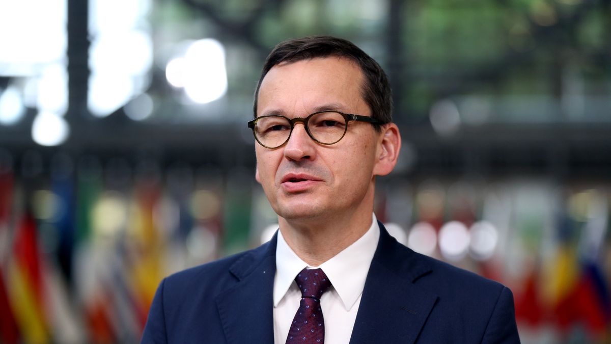 Protest rolników. Premier Mateusz Morawiecki zaapelował do szefa MSWiA w sprawie blokady drogi przez zwolenników Agrounii