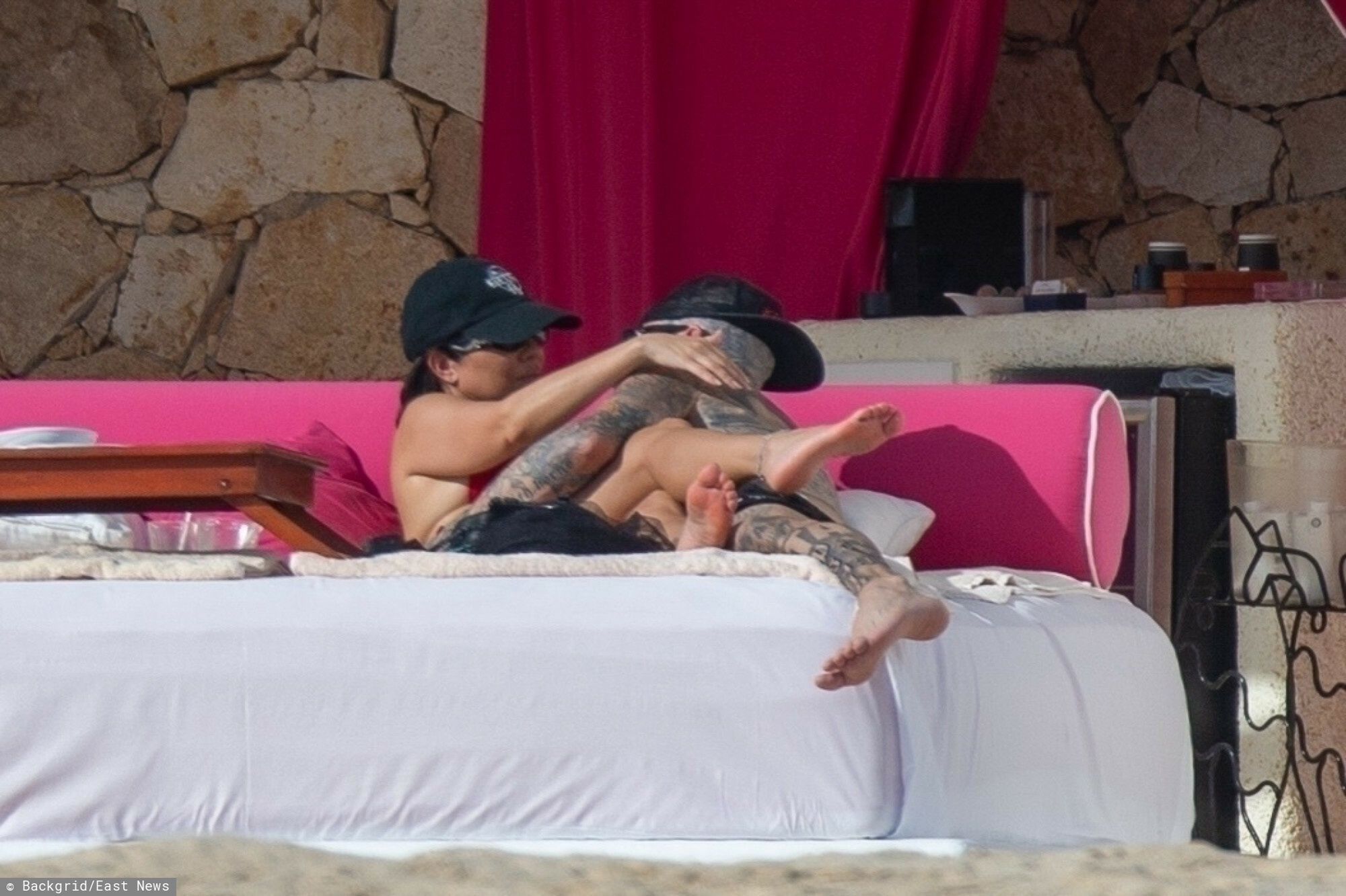 Kourtney Kardashian i Travis Barker świętują urodziny perkusisty z dziećmi w Meksyku