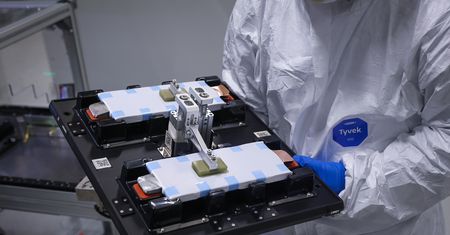 Samsung stworzył nowy typ baterii. Osiągają zasięg 960 km w 9 minut