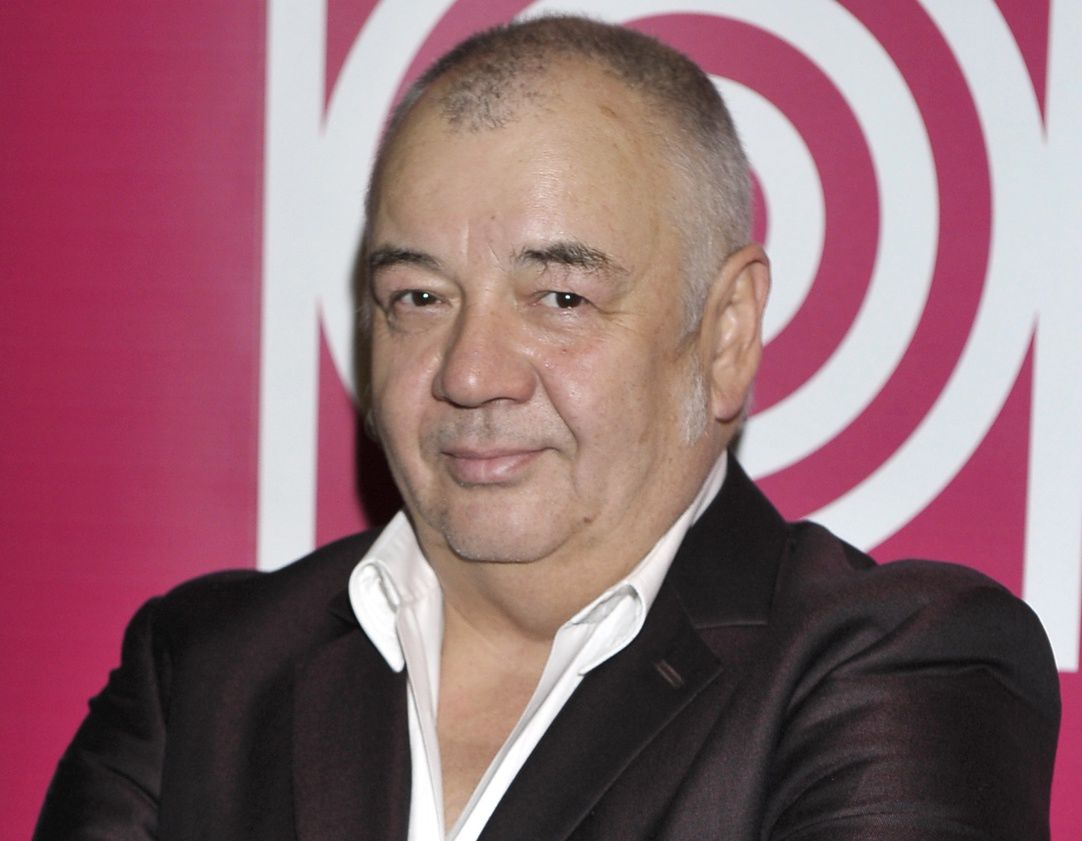 Jego romansem żył cały kraj. Tak wpłynął na relacje z synami