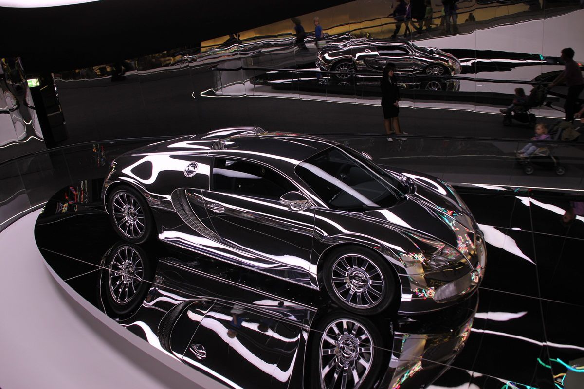 Bugatti Veyron (fot. googleapis.com)
