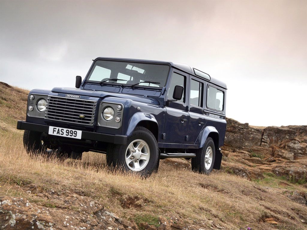Land Rover Defender 110 Station Wagon UK-spec (1990–2007)