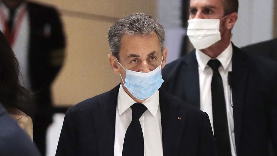 Francja. Nicolas Sarkozy oskarżany o korupcję. Ruszył proces