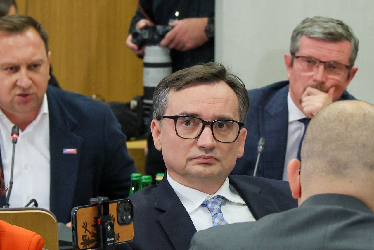 Ziobro przed komisją. Doczekał się szpili. "Proszę nie być miękiszonem" [RELACJA NA ŻYWO]